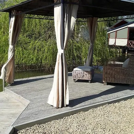 Alpstuga Prachtige Wabi Sabi Aan Het Water! Geel